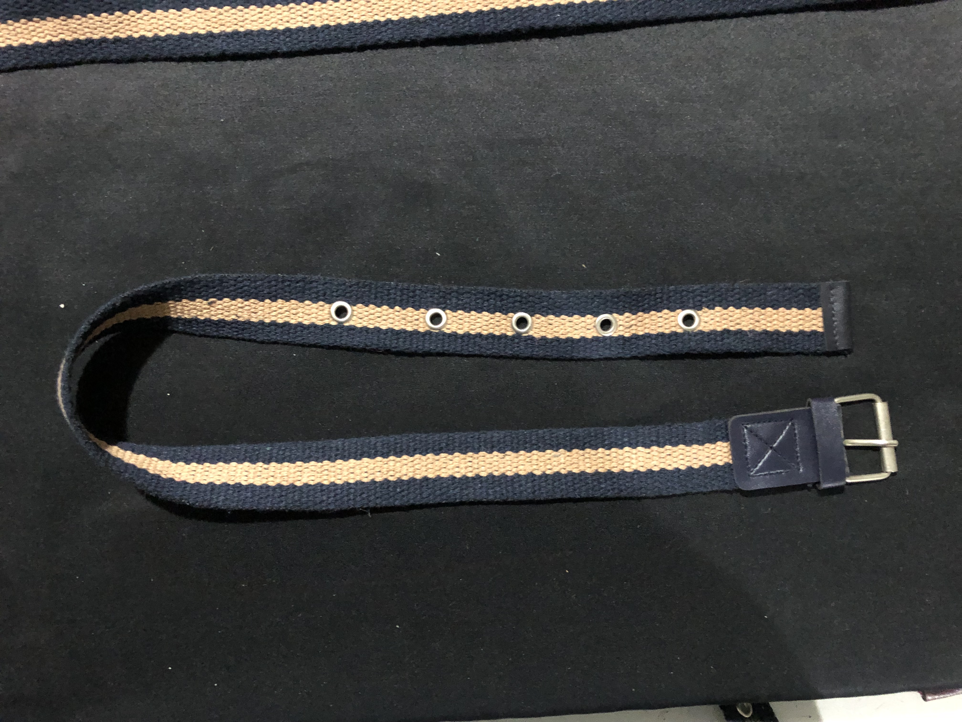 LACİVERT DOKUMA ÜZER KAHV ÇİZĞİLİ KEMER